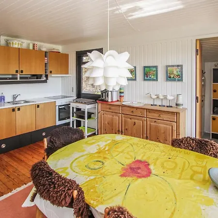 Awesome In Sams With 3 Bedrooms