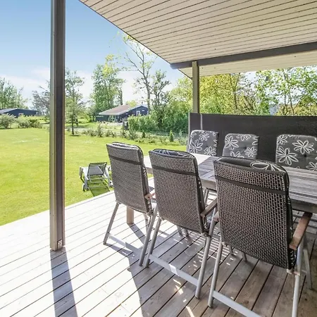 Awesome In Sams With 3 Bedrooms
